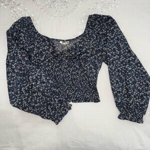 Size small bue floral top